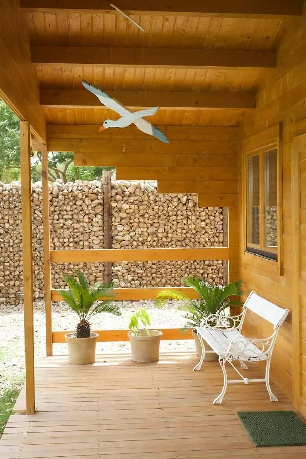 Hermoso Bungalow De Madera Sevilla Spanien